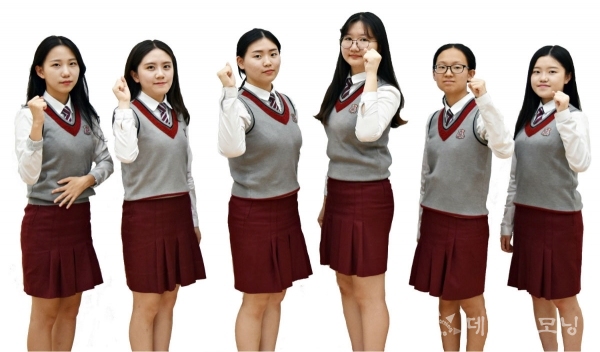 전남여자상업고등학교 학생 6명이 국가직 9급 공무원 시험에 합격하는 쾌거를 거뒀다.(사진= 광주시교육청 제공)